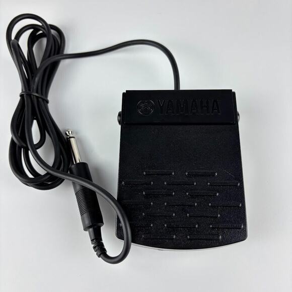 Yamaha FC5 Sustain Foot Pedal Electronic Keyboard Switch 5.5 Ft Cord Genuine - Picture 1 of 5